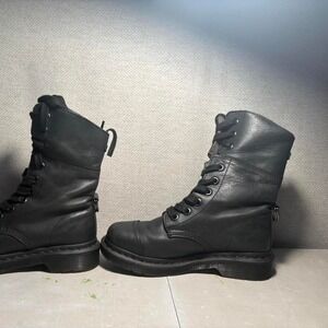 Vintage mBlack leather lace-up dr martens Size 6 woman